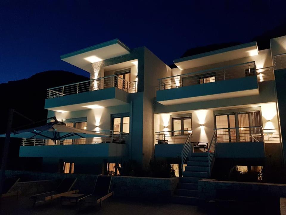 K Villas Plataria Luaran gambar