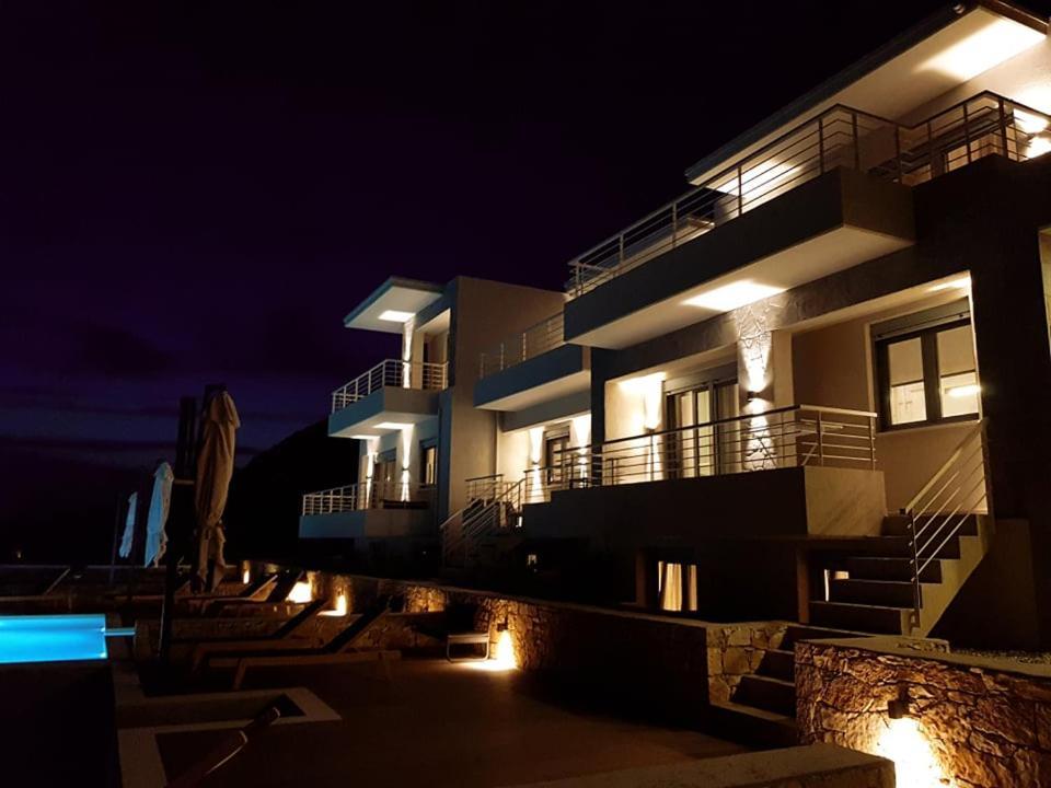 K Villas Plataria Luaran gambar