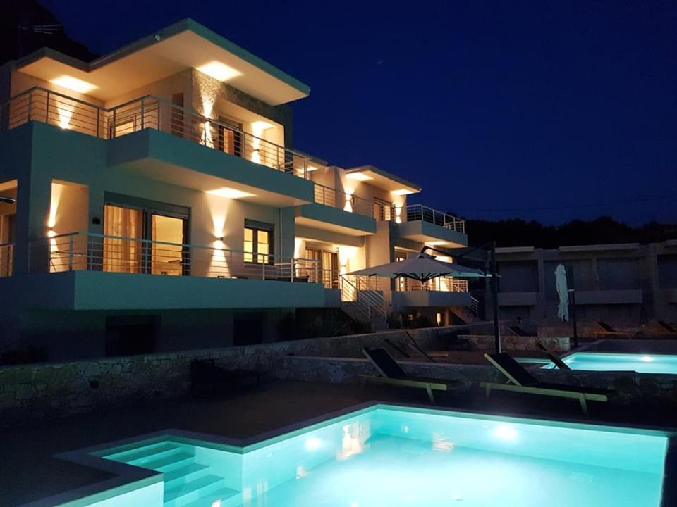 K Villas Plataria Luaran gambar