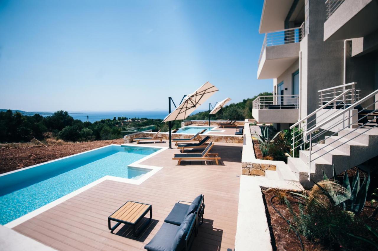 K Villas Plataria Luaran gambar