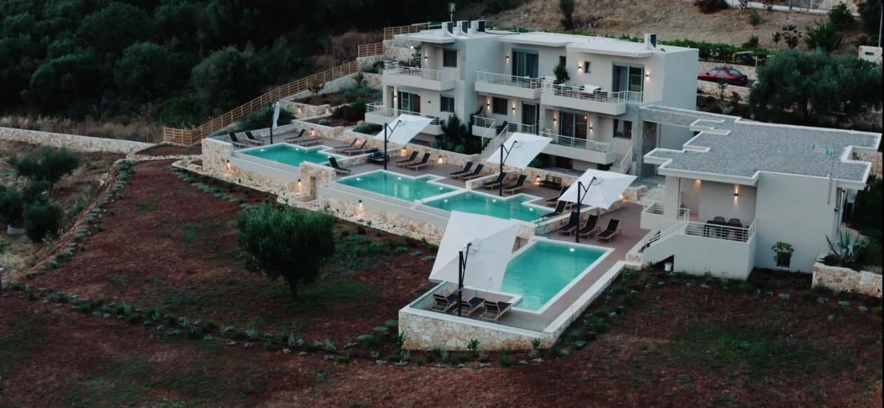 K Villas Plataria Luaran gambar