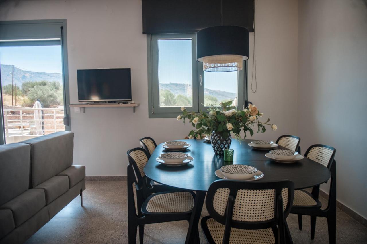 K Villas Plataria Luaran gambar